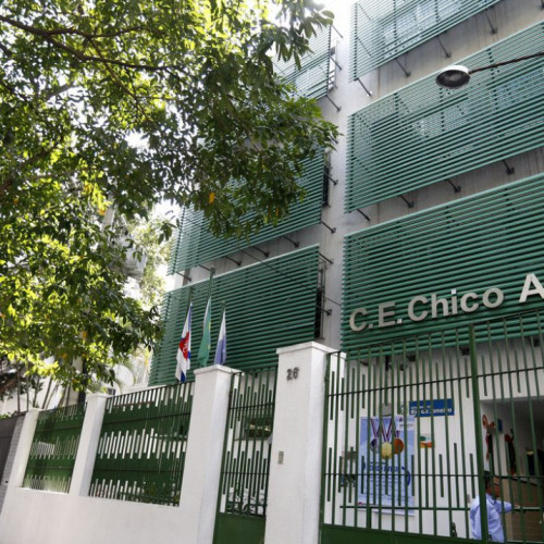 Rede estadual de ensino do Rio retoma aulas 100% presencial na segunda