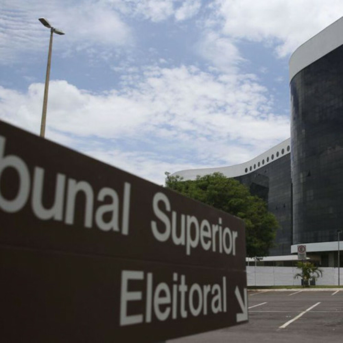 TSE tem três votos para cassar deputado estadual do Paraná