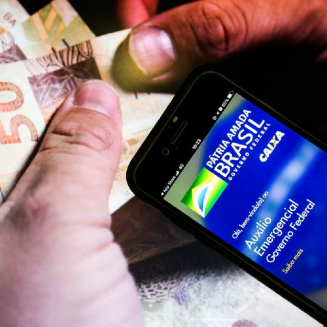 Nascidos em novembro e dezembro podem sacar auxílio emergencial
