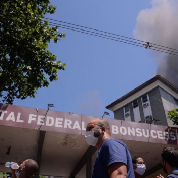 Quase um ano após incêndio, Hospital de Bonsucesso retoma serviços