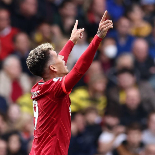 Com 3 de Firmino e golaço de Salah, Liverpool goleia Watford