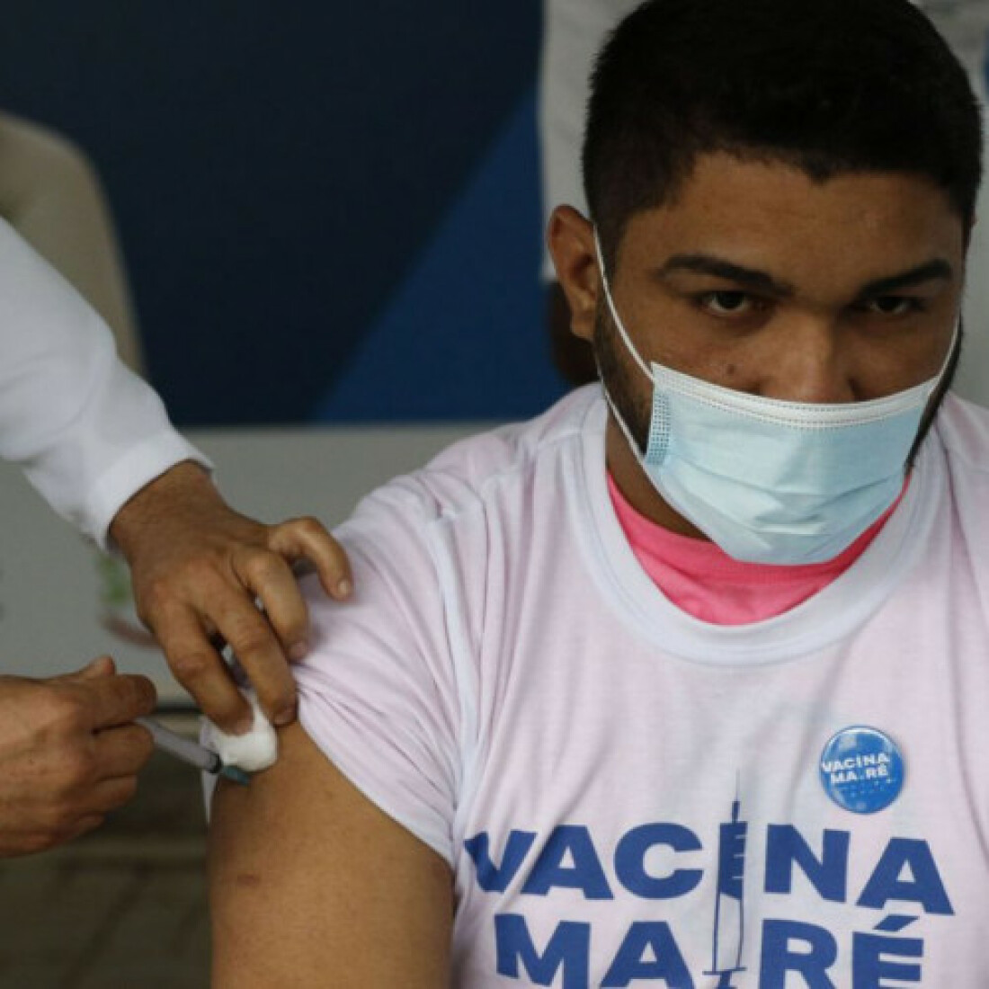 Covid-19: Rio conclui hoje segunda dose da vacinação em massa da Maré