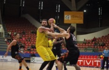 Mogi/Helbor vence LSB em jogo-treino no Hugo Ramos