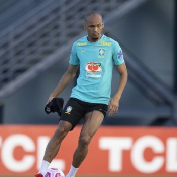 Eliminatórias: Fabinho comemora sequência como titular da seleção