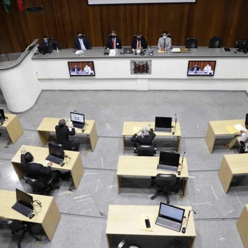 Projeto da Ficha Limpa continua em discussão