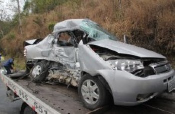 Motorista morre em acidente na SP-98