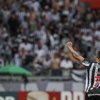 Com Hulk artilheiro, Galo vence Ceará e abre mais na ponta da Série A