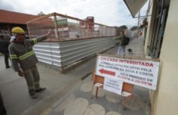 Passagem fica fechada até domingo