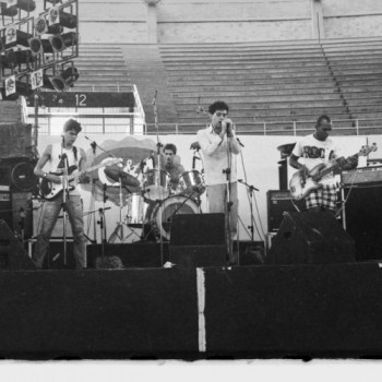 Poeta do rock brasileiro: 25 anos sem Renato Russo