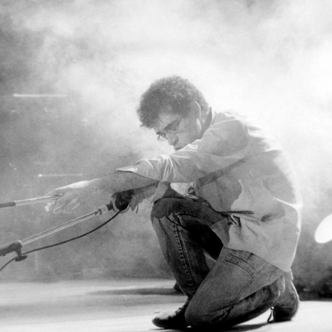 Hoje é Dia: 25 anos sem Renato Russo; conheça esse ídolo do rock