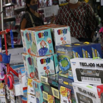 Procon dá dicas para compras de presentes