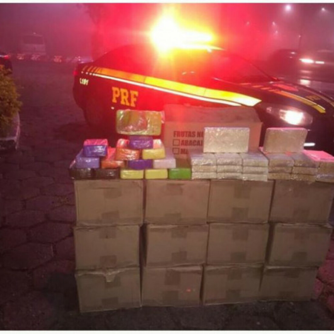 PRF apreende mais de 400 kg de cocaína pura em rodovia federal do Rio
