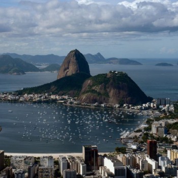 Feriadão de Nossa Senhora Aparecida terá céu nublado e chuva no Rio