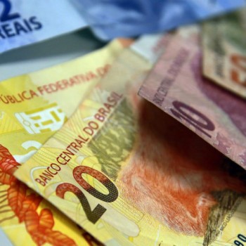 Trabalhadores nascidos em maio podem sacar auxílio emergencial