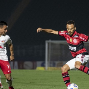 Flamengo fica no empate com o Bragantino no Brasileiro