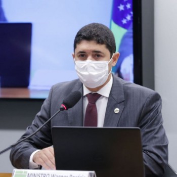 Ministro da CGU diz que é contrário a emendas de relator
