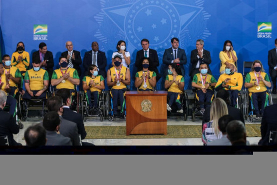 Presidente recebe atletas olímpicos e paralímpicos no Palácio