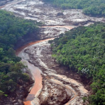 MPMG cobra R$2,5 bi de mineradoras para indenizar vítimas de Mariana