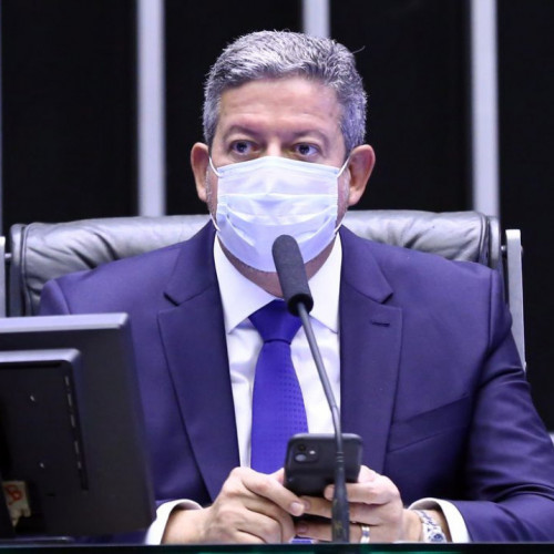 Presidente da Câmara diz que votará alteração do ICMS dos combustíveis