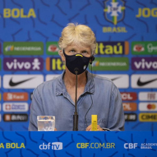 Pia mexe na seleção e convoca novidades para amistosos com Austrália