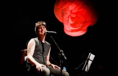 Tributo lembrará sucessos de Cássia Eller na voz de Brenô