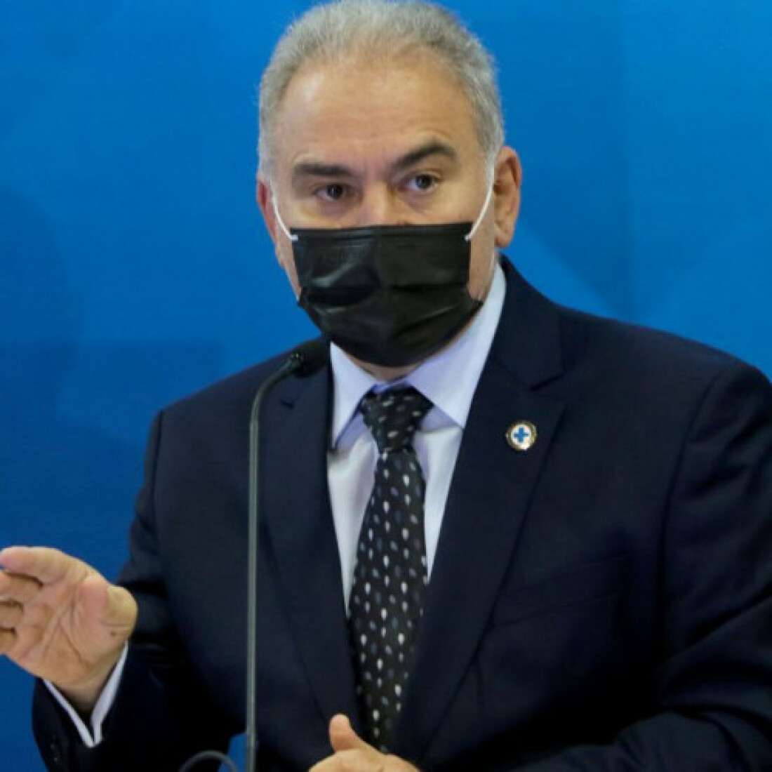 Ministro Queiroga testa positivo para a covid-19 novamente