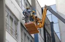 Fachada da Prefeitura de Mogi passa por revitalização