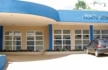 Família diz que idosa morreu por falta de especialista e vaga