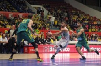 Brasil vence Austrália no ginásio Hugo Ramos