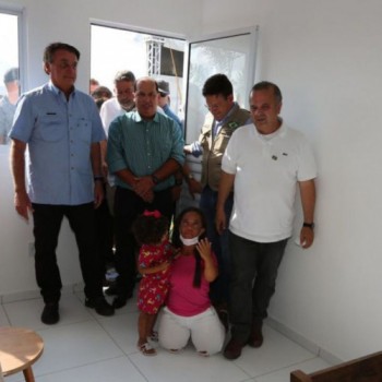 Governo entrega 200 residências populares no interior de Alagoas