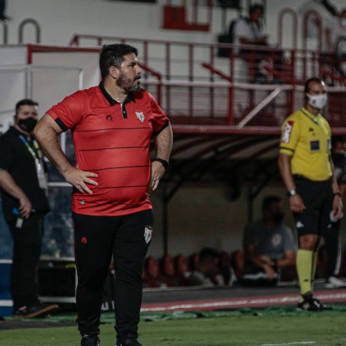 Brasileiro: Eduardo Barroca deixa comando do Atlético-GO