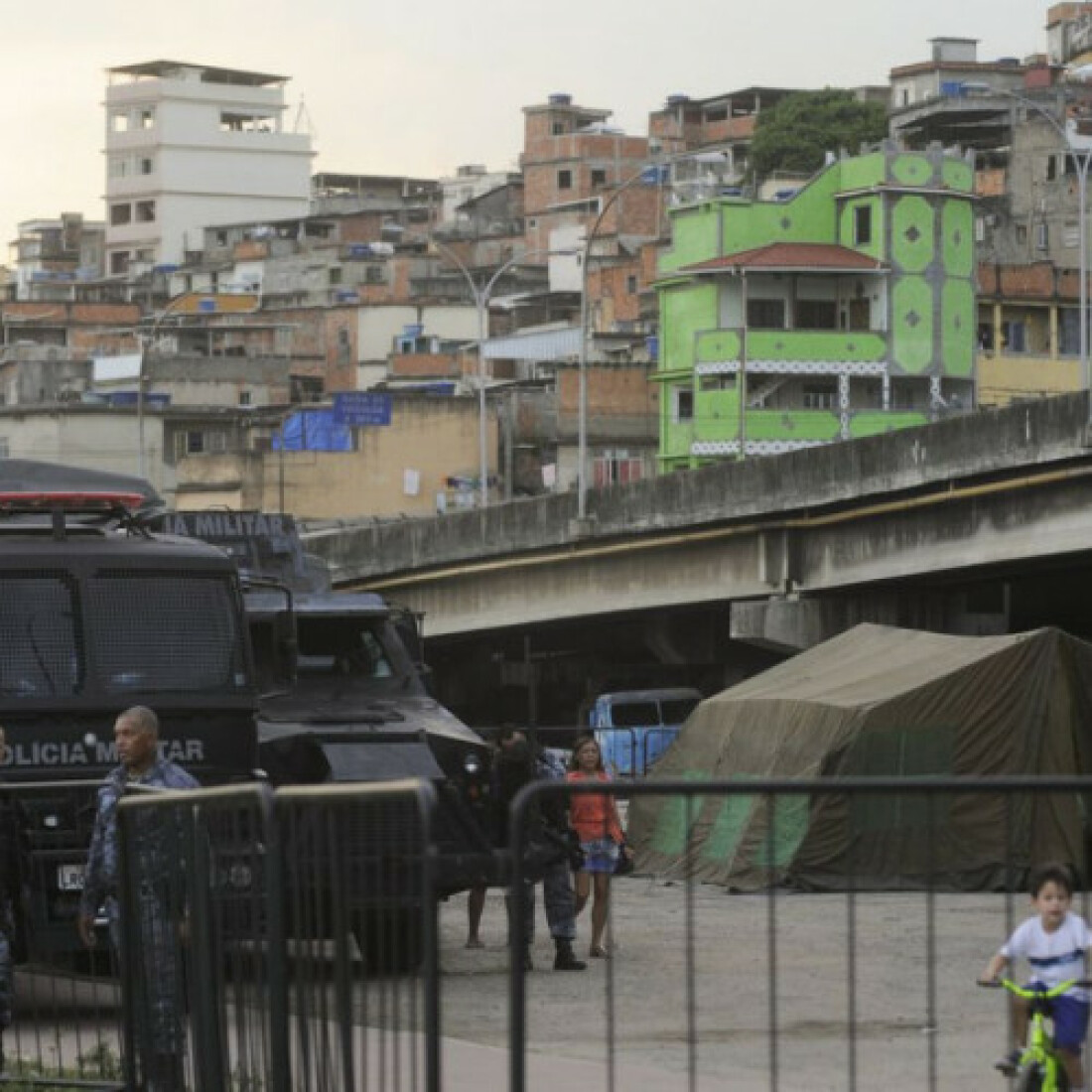Cerca 54% dos moradores de favelas no Rio perderam emprego na pandemia