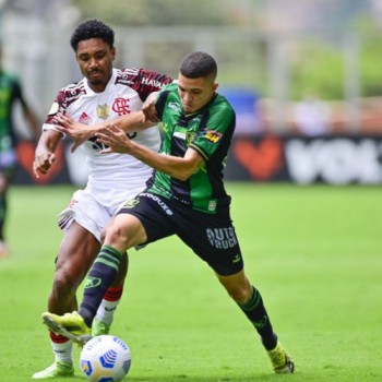 Com gols no fim, América-MG e Flamengo empatam pelo Brasileiro