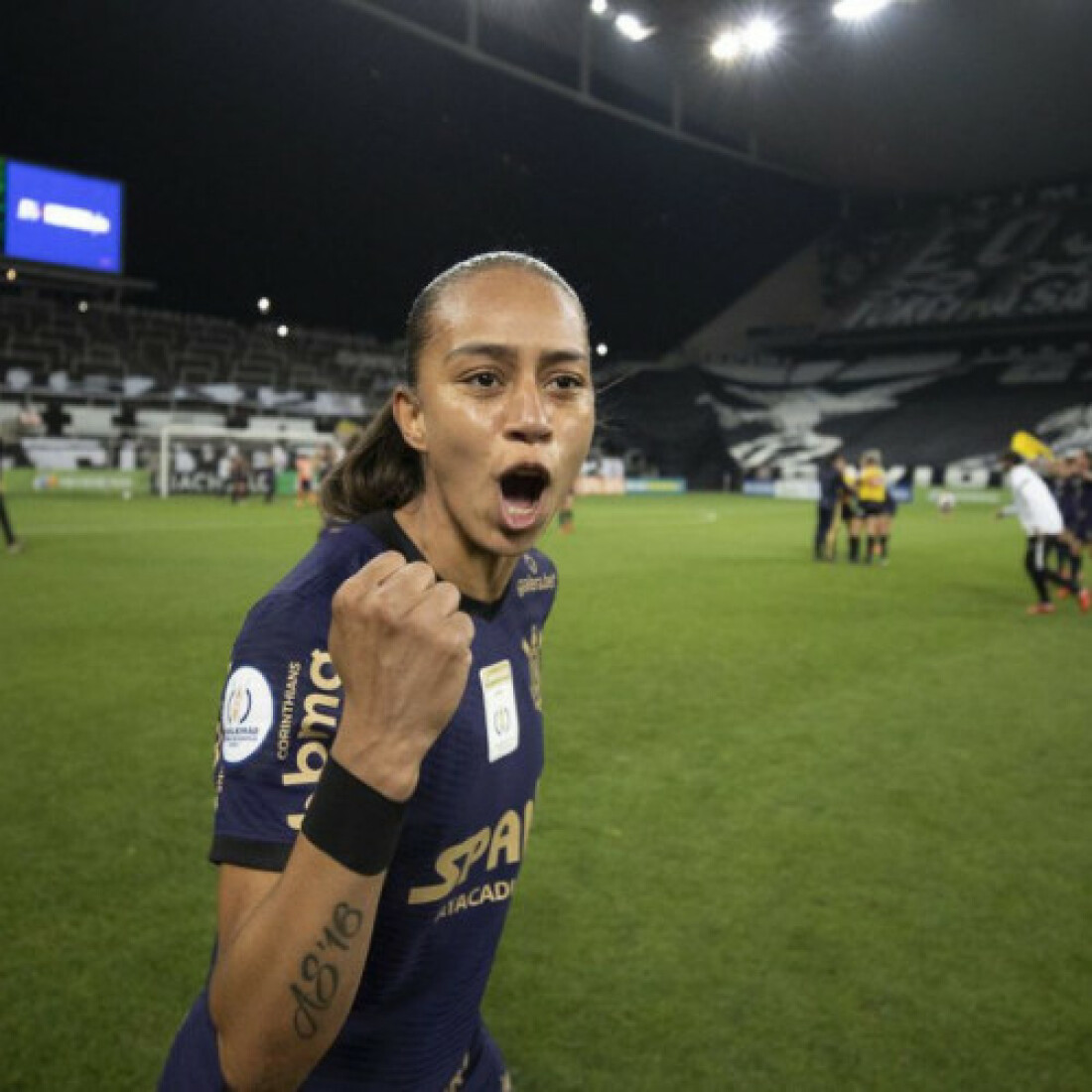 Além do tri no Brasileiro, atacante do Timão é eleita craque da final