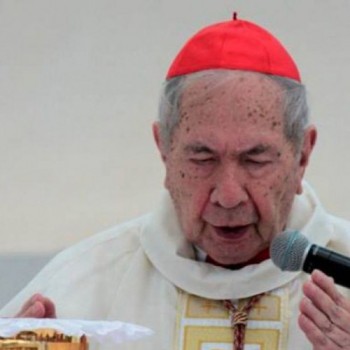 Arcebispo emérito de Brasília morre de covid-19