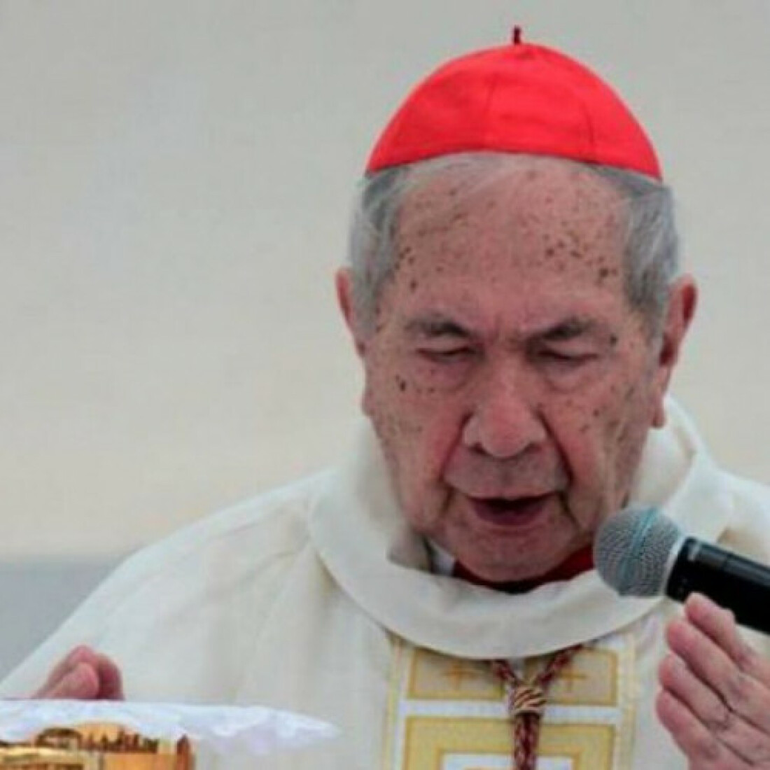 Arcebispo emérito de Brasília morre de covid-19