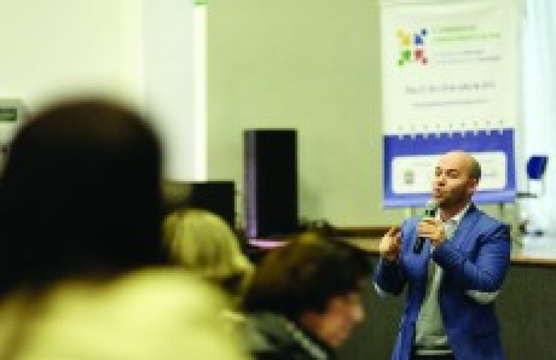 Português dá palestra