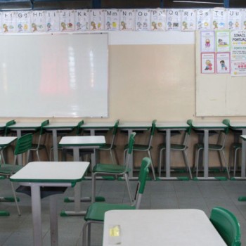 Covid-19: rede pública de Curitiba terá aula 100% presencial