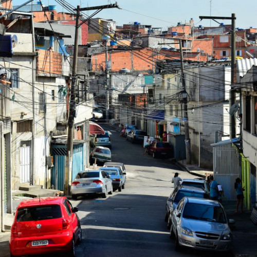 SP inicia projeto para recuperar mil moradias precárias em Heliópolis