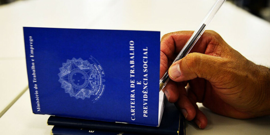 Taxa de desocupação fica em 8,6% em fevereiro