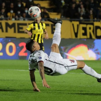 Sul-Americana: com golaços, Athletico-PR vence e fica perto da final