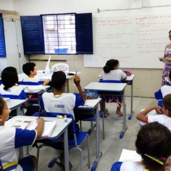 Mulheres são maioria entre professores de inglês na rede básica