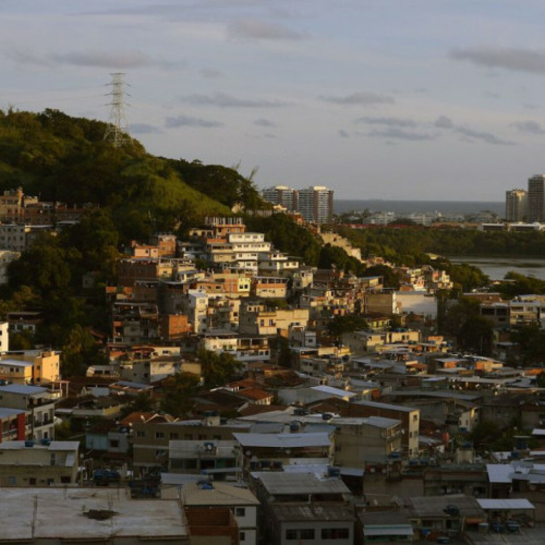 Polícia prende no Rio 12 pessoas envolvidas com milícias