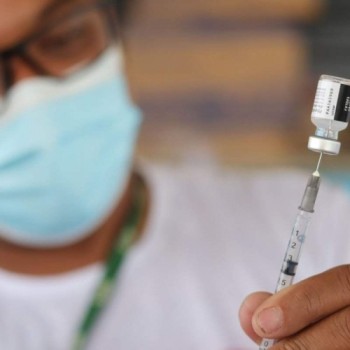 Intervalo para vacina da Pfizer passa por redução
