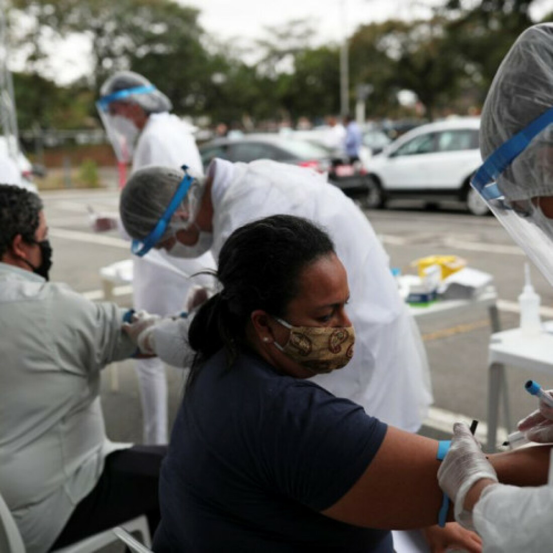 Covid-19: Brasil registra 21,2 milhões de casos e 592,3 mil mortes