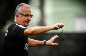 Dorival Jr. acredita em acerto de salário