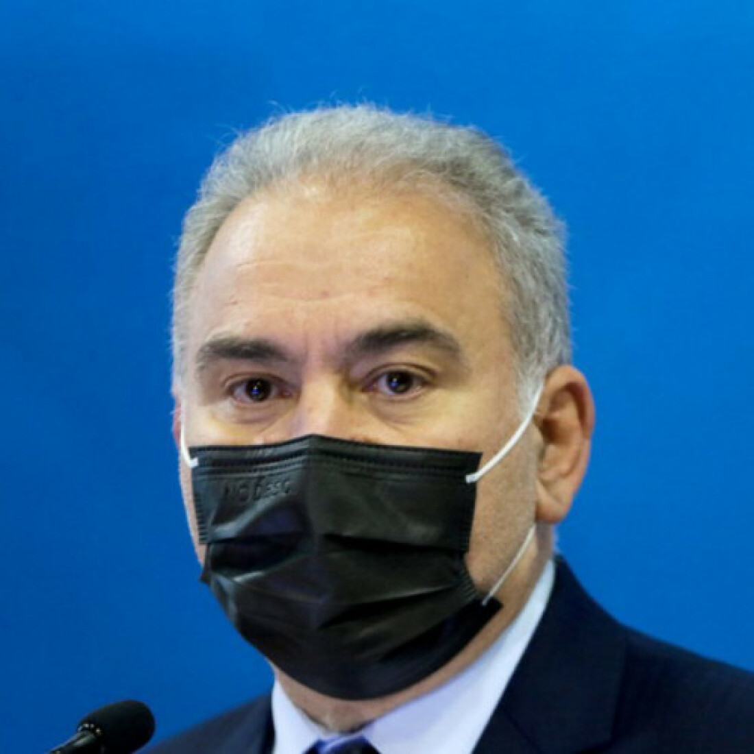 Ministro da Saúde testa positivo para covid-19 em Nova York