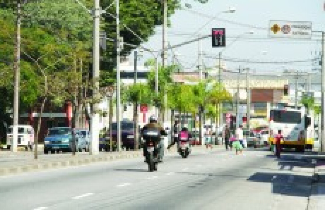 Imprudência preocupa moradores e comerciantes de Brás Cubas