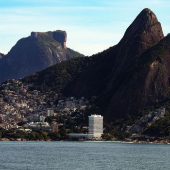 Ventos de mais de 70 km/h atingem o Rio e provocam transtornos