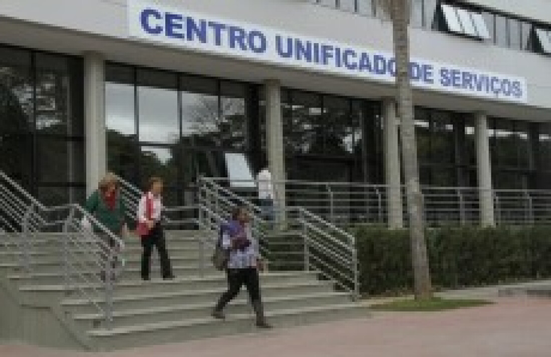 Prefeitura conclui mudança para prédio novo